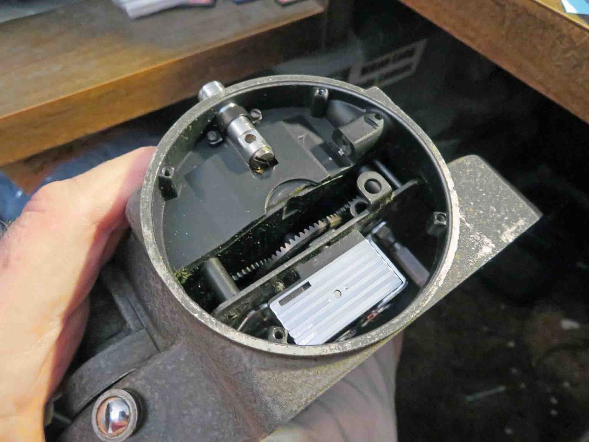 BELL & HOWELL 70-DR 動作未確認