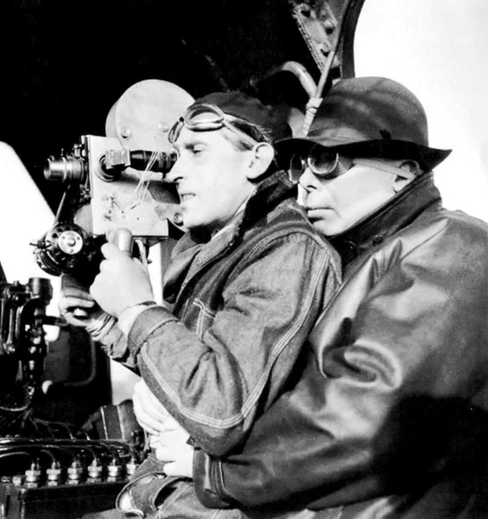 CinexBourdereauLabtehumaine1938.thumb.jpg.3e79d6be21275e9cceaaa8320a1cd3fa.jpg